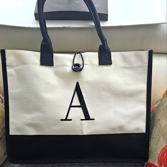 BeeGreen Canvas Tote - Picture 1 of 6